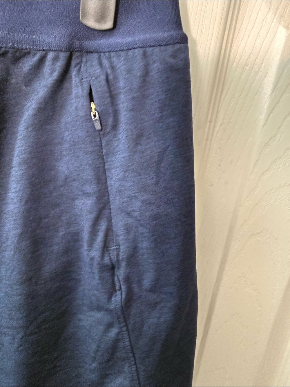 Tracksmith Navy Session Speed Shorts Women’s Size Large - Picture 6 of 7
